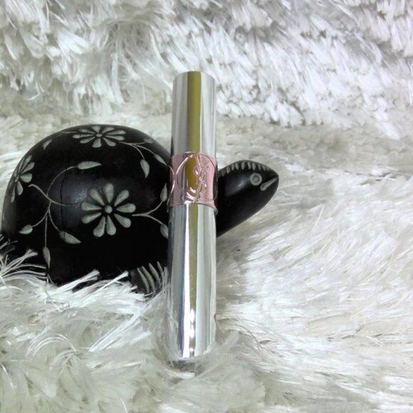 Yves Saint Laurent Liquid Color Balm 12 - Picture 6 of 8